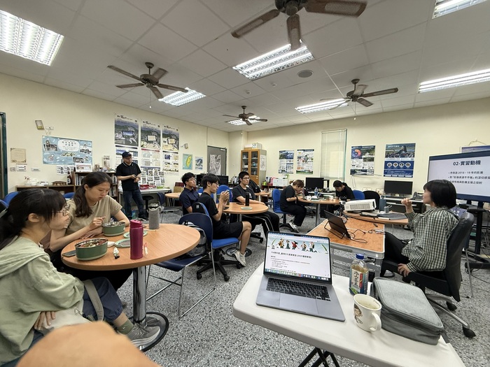 【系友講座】從興趣出發,走進文創現場——李伊梵學姊的職涯探索之路圖片