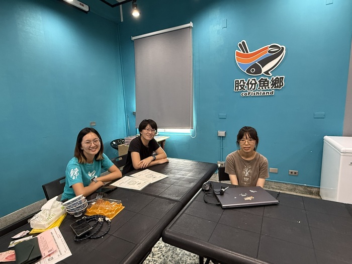 股份魚鄉創辦人與孟潔圖片