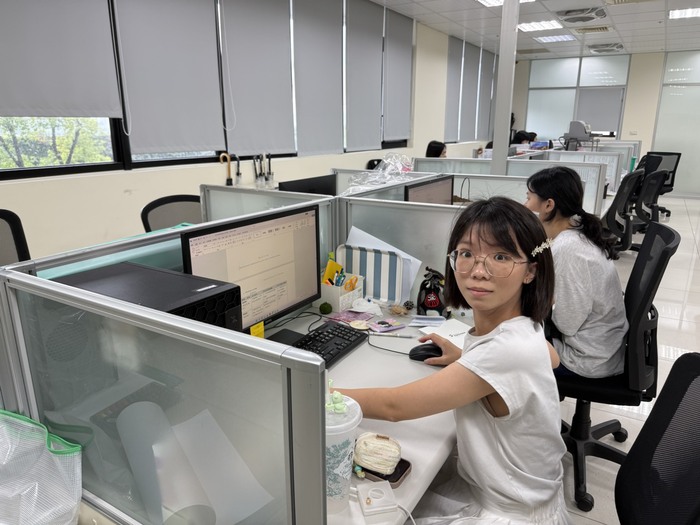【實習報導】學用接軌深化實務能力　郭俊麟老師訪視王品今於史偉莎行銷部實習圖片
