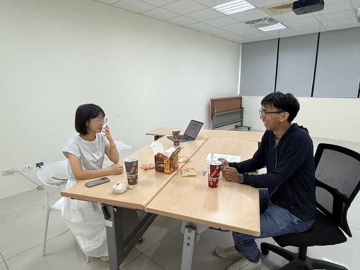 【實習報導】學用接軌深化實務能力　郭俊麟老師訪視王品今於史偉莎行銷部實習圖片