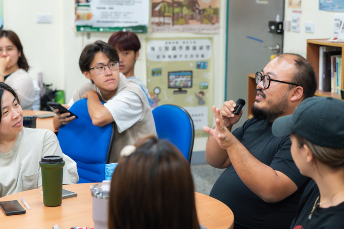 【講座側寫】聽蔡殊賢系友談職場第一步：教你實習不問號圖片