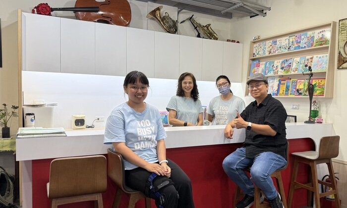 與實習督導合影圖片