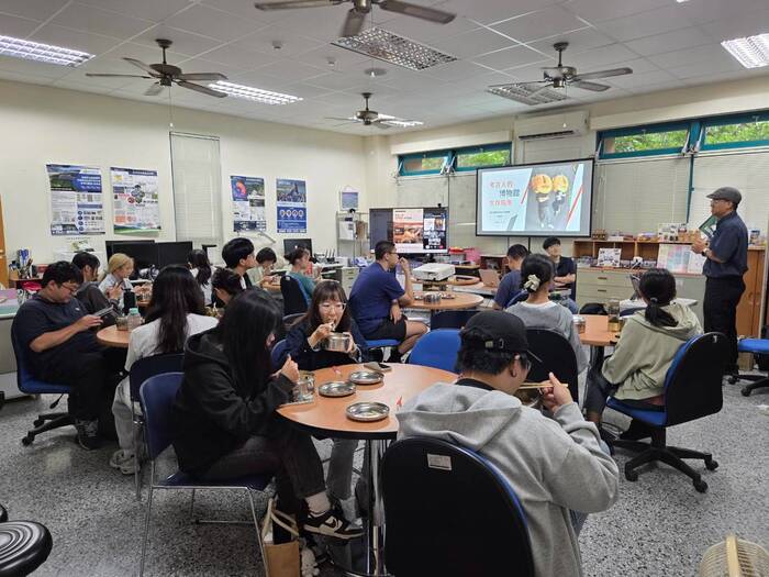 【演講側寫】從探坑到展場：考古人的博物館生存指南圖片